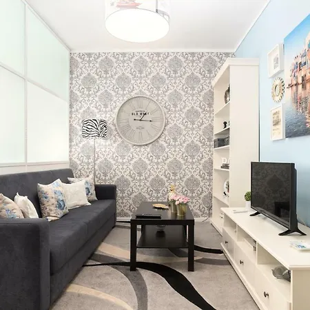 Downtown Apartment *